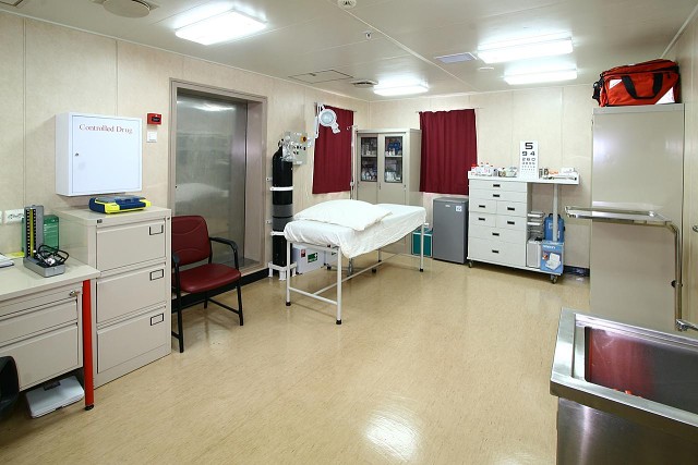 Hospital / Treatment room (A-Deck)